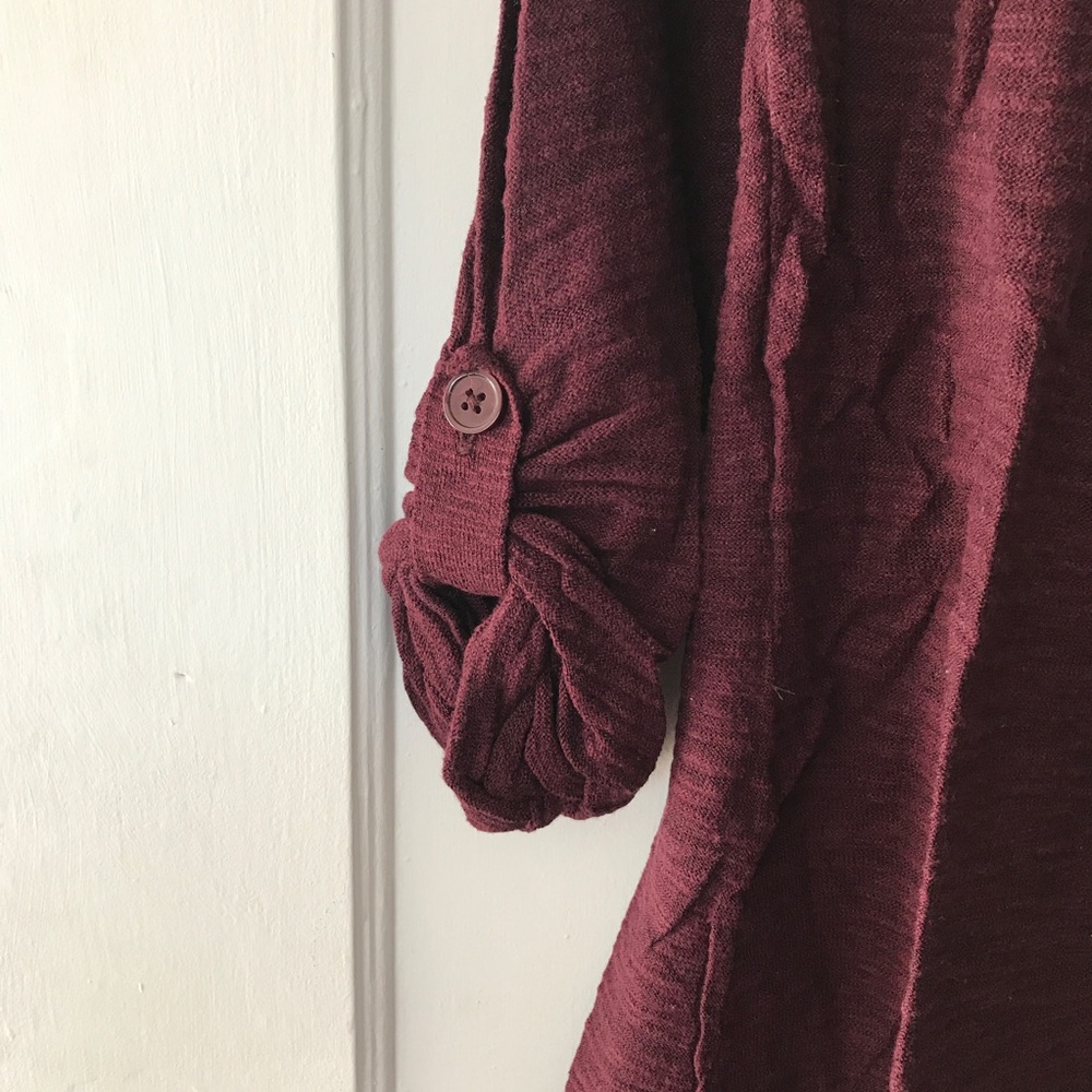 ✨EXPRESS TOP✨ - Picture 2 of 4